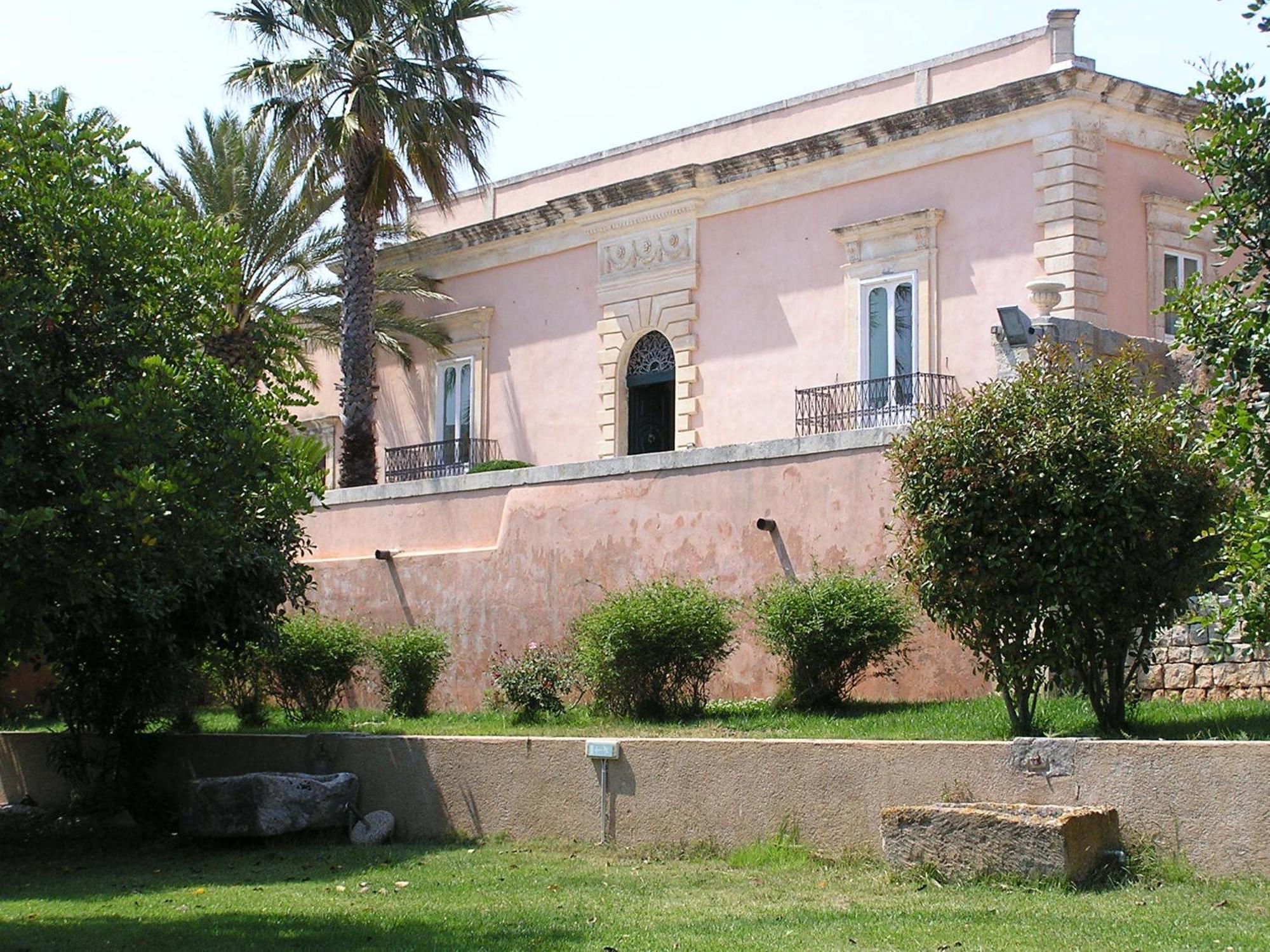 איספיקה Villa Principe Di Belmonte מראה חיצוני תמונה